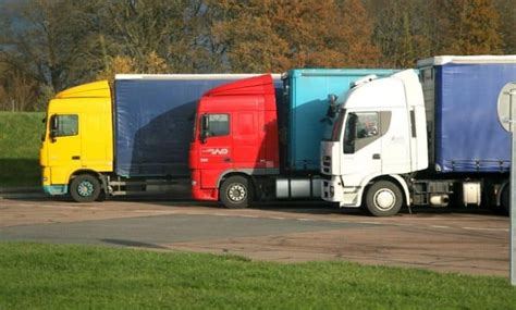 كيف تصبح سائق سيارة اسعاف كيف تصبح سائق سيارة اسعاف