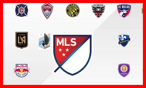 ما هو الفرق بين الدوري العادي والـ playoffs في NFL ما هو الفرق بين الدوري العادي والـ playoffs في NFL