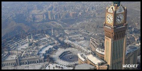 – كيف تؤثر السياحة العالمية على مكة؟