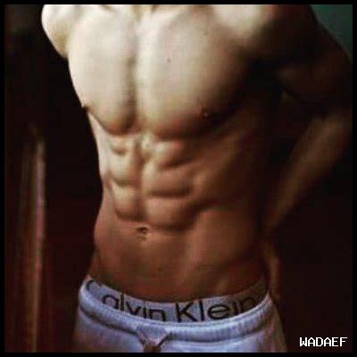 رعشة رجل الرضيع رعشة رجل الرضيع