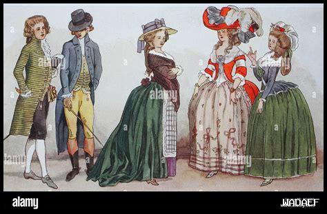 لماذا أصبحت أزياء الروكوكو خيارًا للعديد من النجوم؟