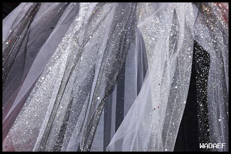 هل يمكن ارتداء المايكرو ميني المزينة بالترتر في الأوقات العادية