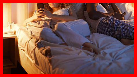 – كيف يمكن لتبادل الحديث عن الجنس أن يعزز من التقارب بين الزوجين؟ - كيف يمكن لتبادل الحديث عن الجنس أن يعزز من التقارب بين الزوجين؟