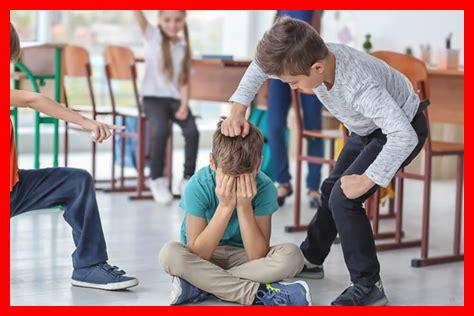 كيف يمكن للمدارس المساهمة في كشف حالات العنف المنزلي؟ كيف يمكن للمدارس المساهمة في كشف حالات العنف المنزلي؟