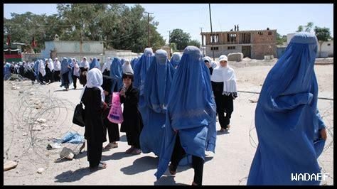 هل النساء المحجبات يحصلن على دعم كافٍ في الإعلام هل النساء المحجبات يحصلن على دعم كافٍ في الإعلام