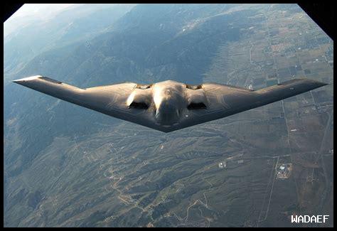 طائرة b-2