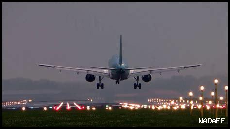 هبوط طائرة هبوط طائرة