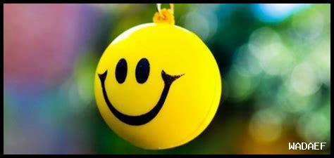 كيف تعبر الابتسامة عن السعادة