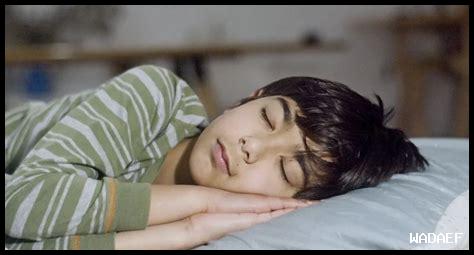 كيف يؤثر الاستيقاظ المبكر على السعادة؟ كيف يؤثر الاستيقاظ المبكر على السعادة؟