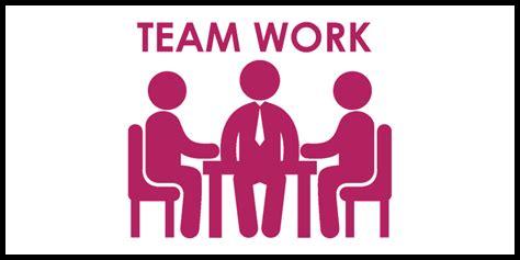 ما هي وظيفة روح الفريق في المشاريع