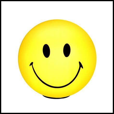 هل الابتسامة تجسد السعادة